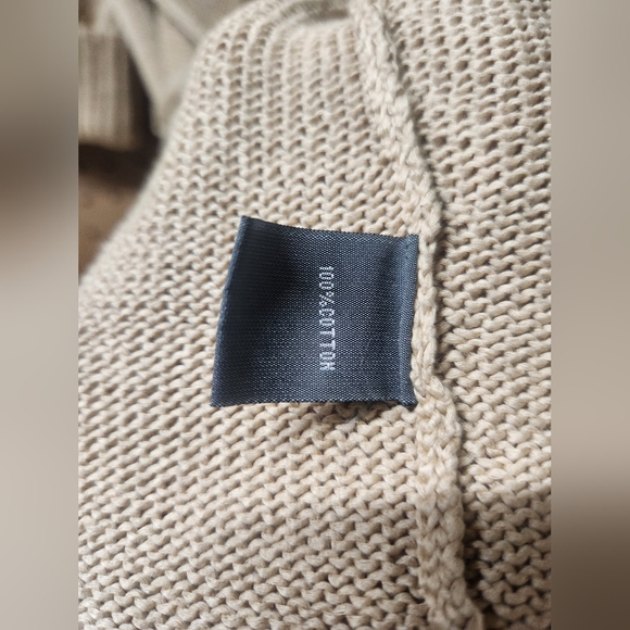 Kenneth Cole Cardigan - Picture 3 of 3